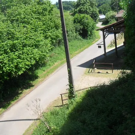 Couette-café Vallee Des Chenes D'hotes Brigueuil
