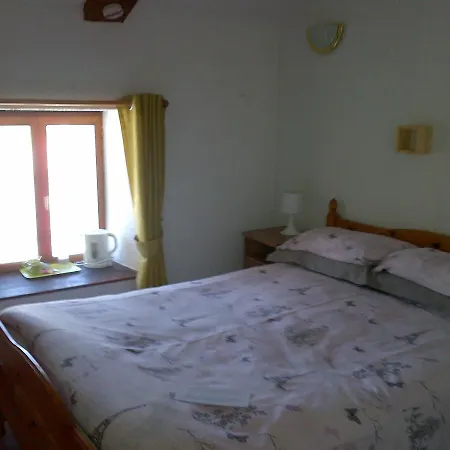Vallee Des Chenes D'hotes Couette-café *