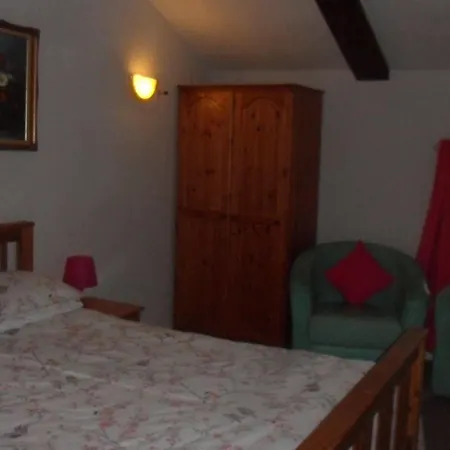 Vallee Des Chenes D'hotes Couette-café *